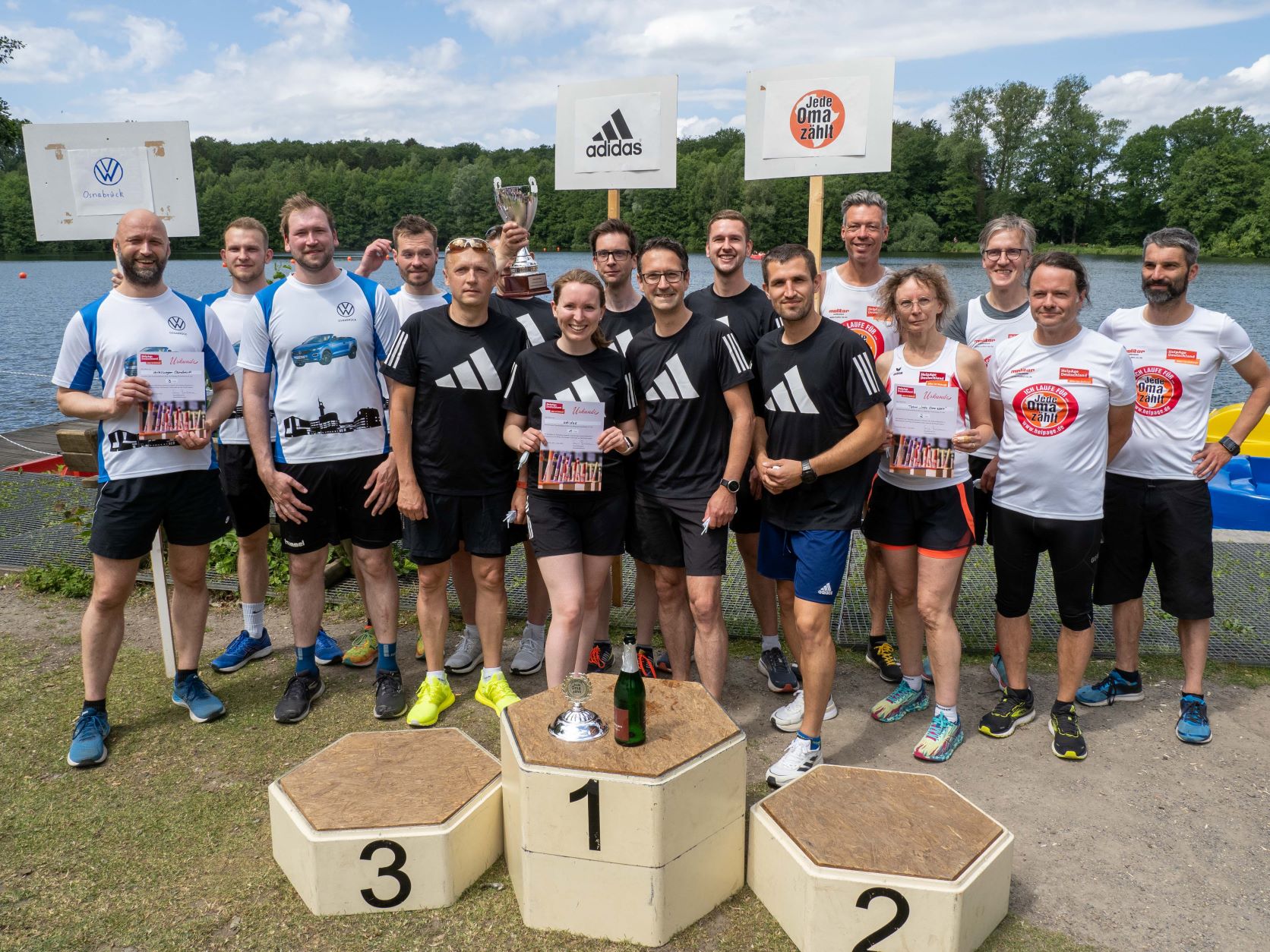 foto_fsl_siegertreppchen_c_dirkfriedrich_2022.jpg