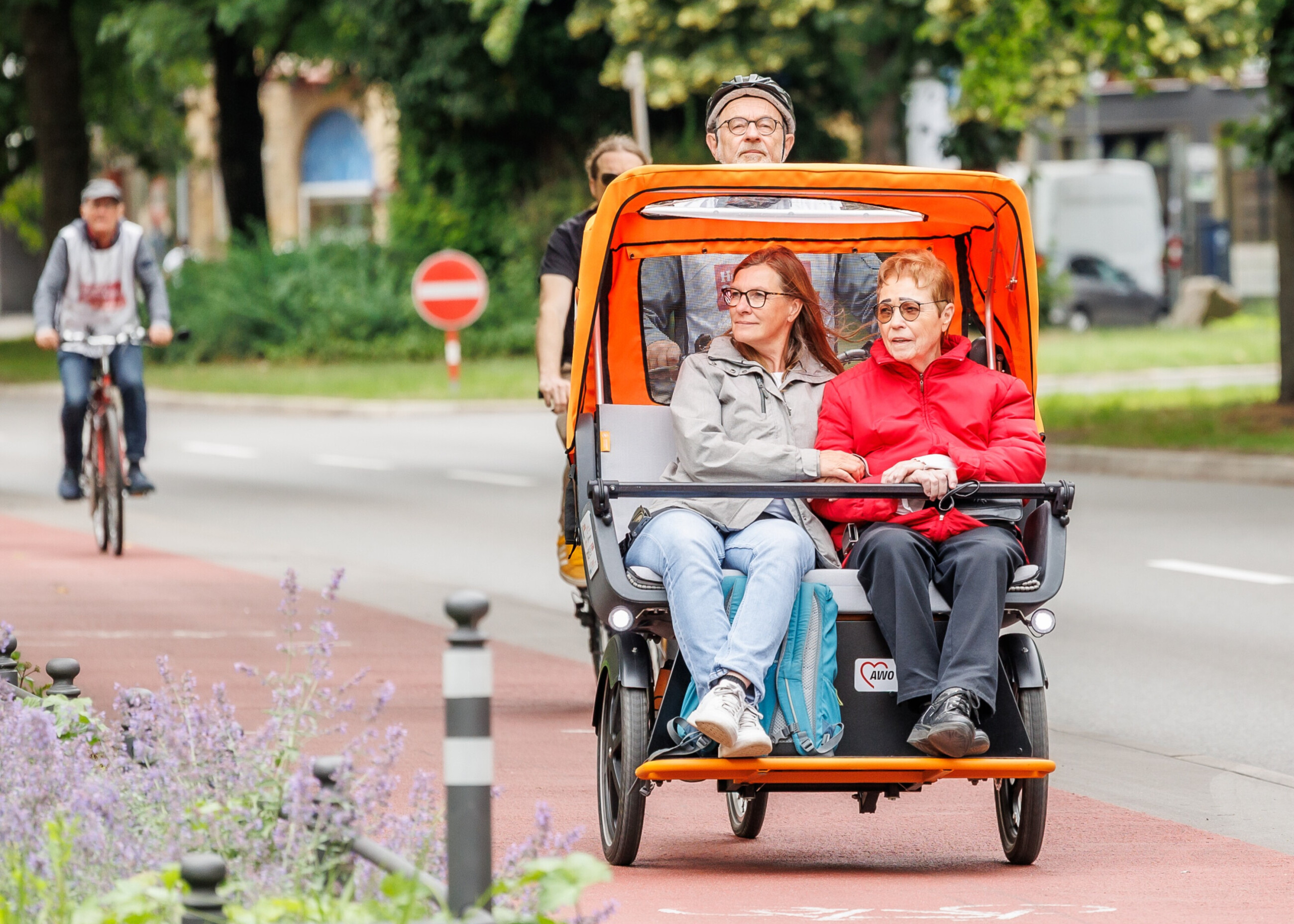 rikscha-fahrend--bildgewandt-kai-ostermann-fotografie.jpg