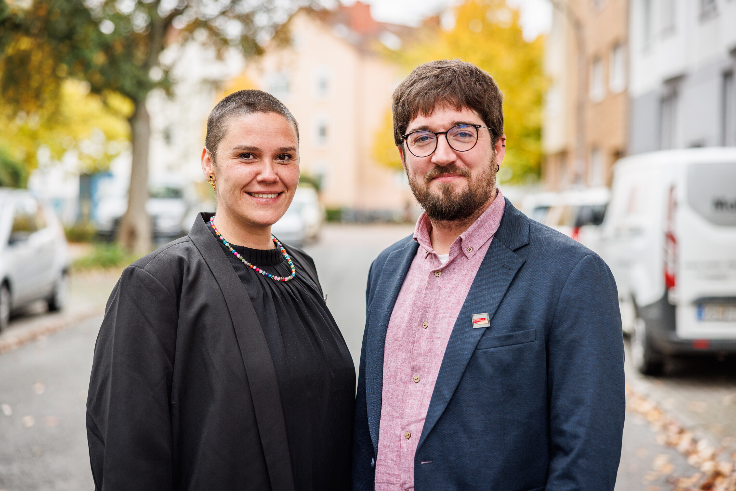 Nadine Fels und Dr. Tom Kafczyk, neue geschäftsführende Vorstände von HelpAge Deutschland, gemeinsam in Osnabrück.